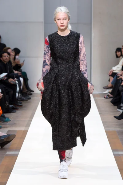 Look 8